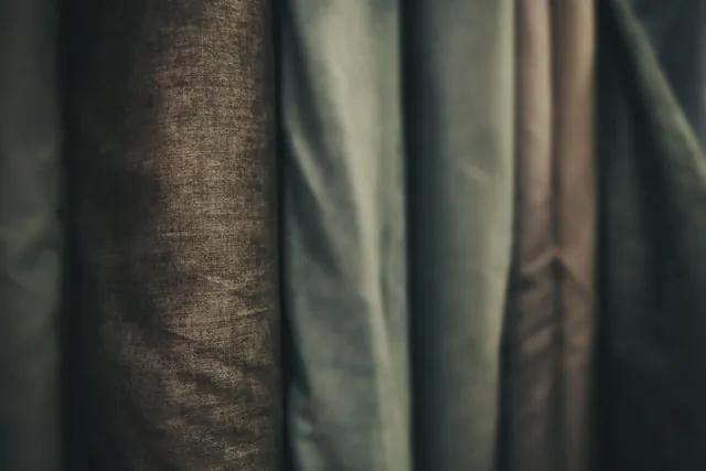 Blended fabric woven from Cupra, Tencel, Modal and Linen yarns
